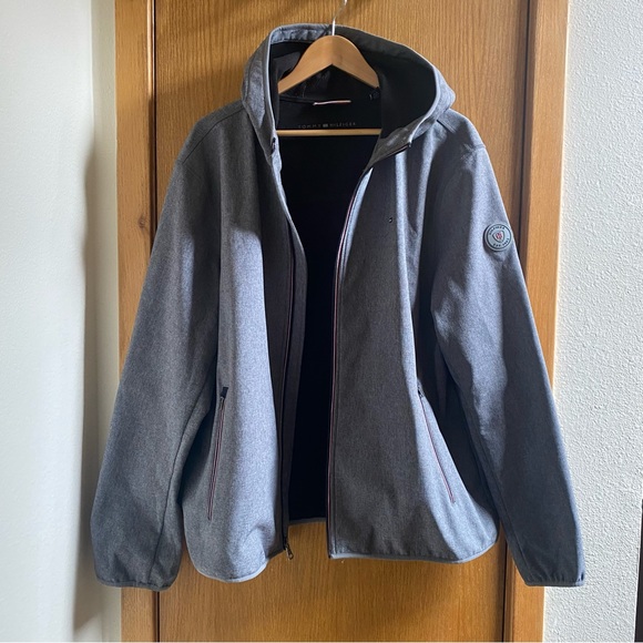 TOMMY HILFIGER • Gray Zip Midweight Softshell Jacket - XXL - Picture 11 of 16